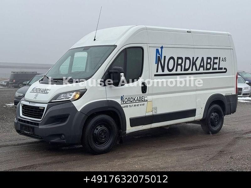 Gebraucht Peugeot Boxer 150 PS (110 kW) 2015 Weiß Van