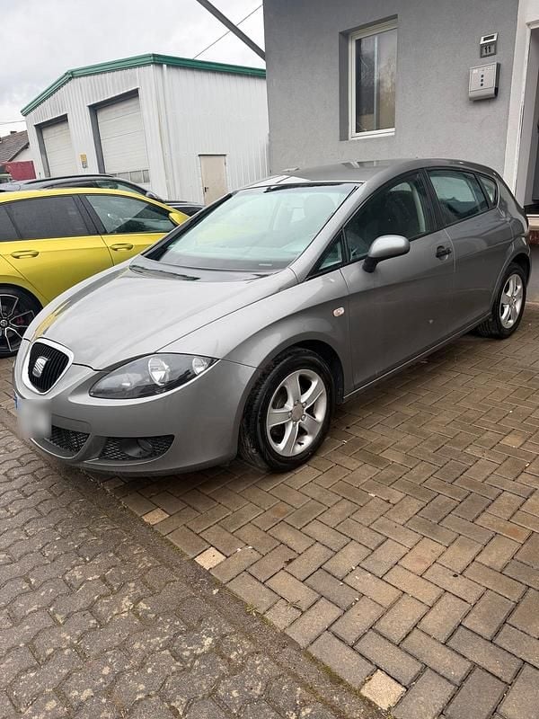 Gebraucht Seat Leon 105 PS (77 kW) 2008 Grau Kleinwagen