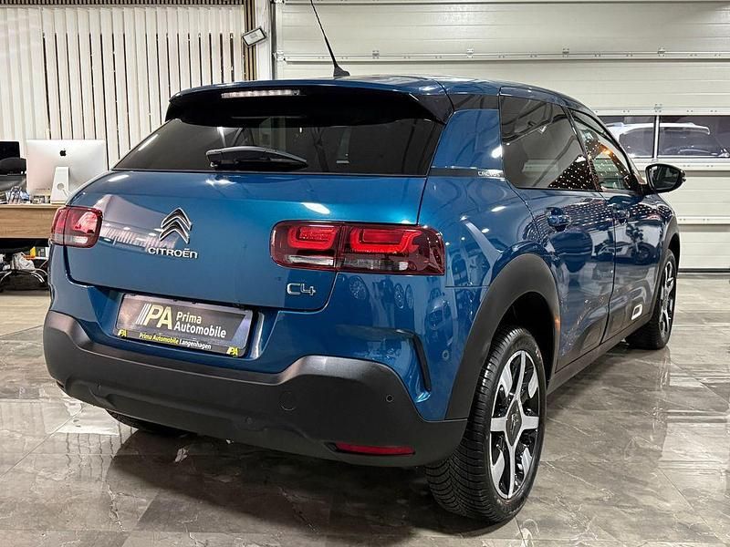 Gebraucht Citroën C4 Shine 131 PS (96 kW) 2018 Blau SUV