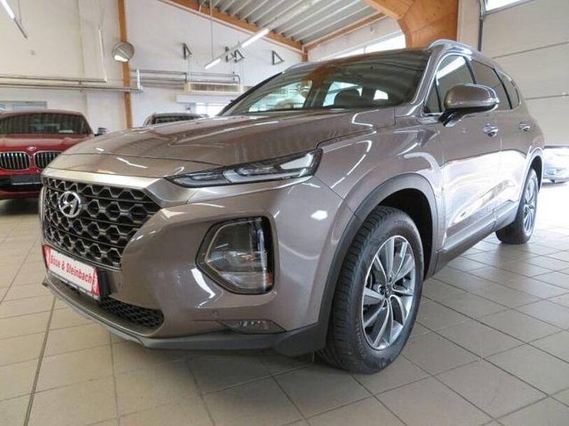 Grau Gebraucht 2019 Hyundai Santa Fe SUV | 25.600 € (Fairer Preis) - Bild 1/4