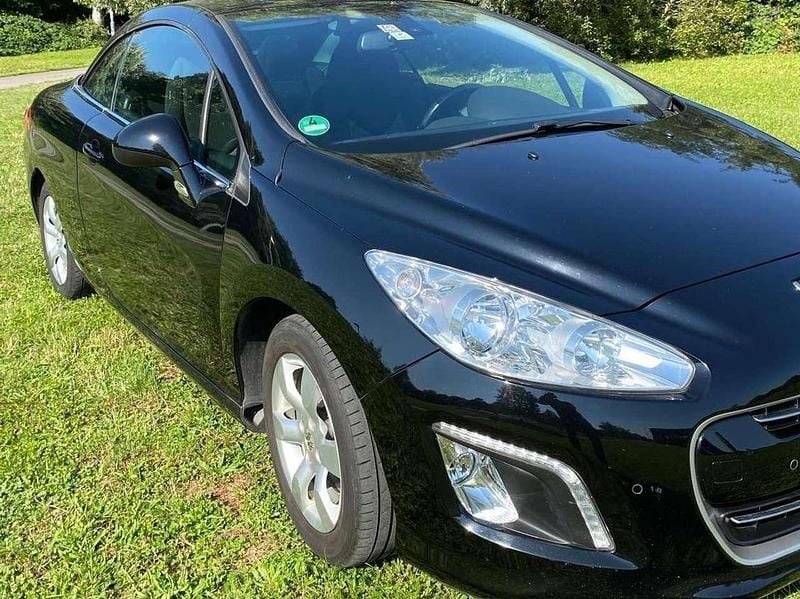 Gebraucht Peugeot 308 CC Active 156 PS (114 kW) 2013 Schwarz Cabrio