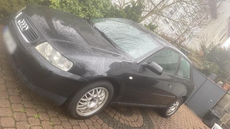 Gebraucht Audi A3 102 PS (75 kW) 2002 Schwarz Kleinwagen