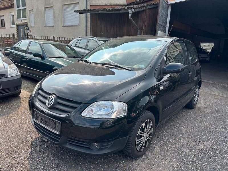 Gebraucht VW Fox Style 54 PS (39 kW) 2010 Schwarz Kleinwagen