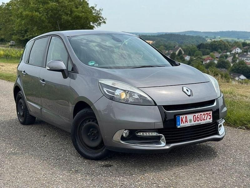 Grau Gebraucht 2012 Renault Scénic III Dynamique Van / Kleinbus | 2.799 € (Superpreis) - Bild 1/4