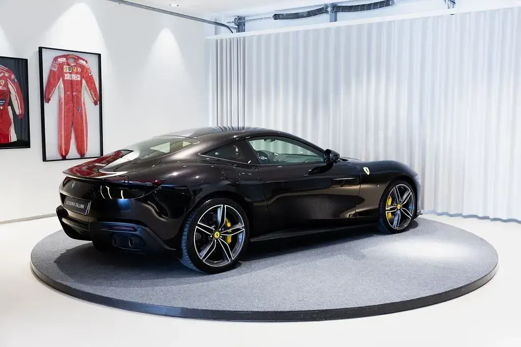 Gebraucht Ferrari Roma 620 PS (456 kW) 2022 Schwarz Coupé