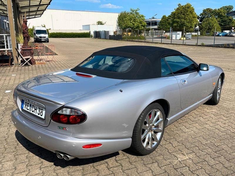 Gebraucht Jaguar XKR 396 PS (291 kW) 2005 Silber Cabrio
