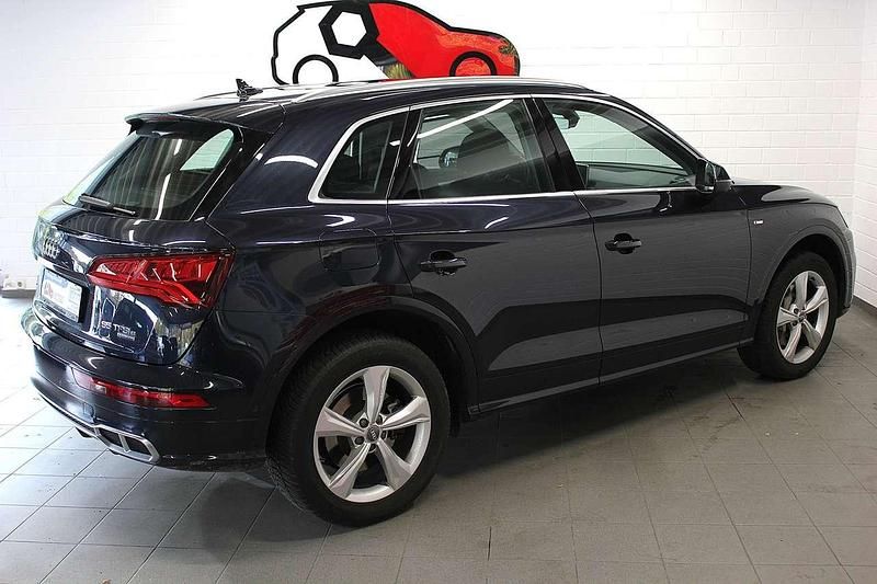 Gebraucht Audi Q5 S-Line 252 PS (185 kW) 2020 Mondscheinblau metallic SUV