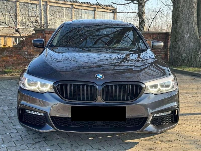 Schwarz Gebraucht 2017 BMW 530e iPerformance Limousine | 22.200 € (Fairer Preis) - Bild 1/4
