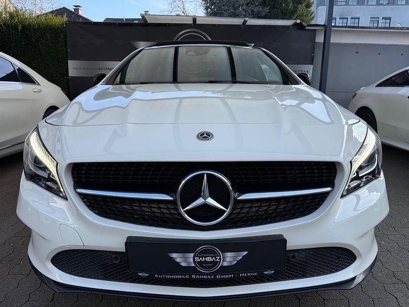Gebraucht Mercedes CLA180 AMG 109 PS (80 kW) 2017 Calcitweiss  unilack (650u) Limousine