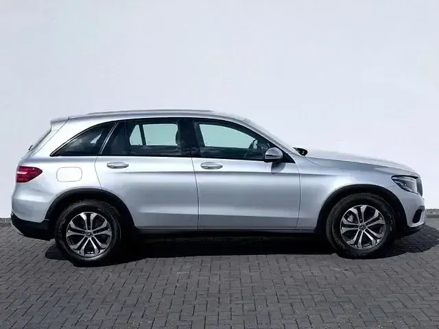 Gebraucht Mercedes GLC250 204 PS (150 kW) 2017 Silber SUV