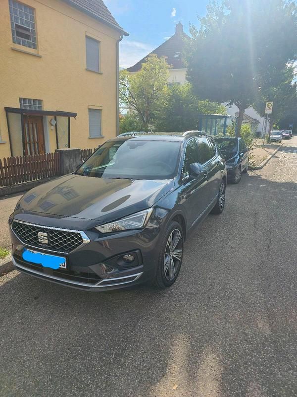 Grau Gebraucht 2019 Seat Tarraco 4Drive SUV | 26.000 € (Superpreis) - Bild 1/4