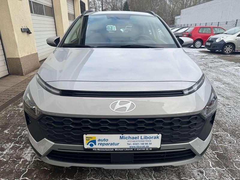 Gebraucht Hyundai Bayon Trend 101 PS (74 kW) 2025 Lumen grey / mic SUV