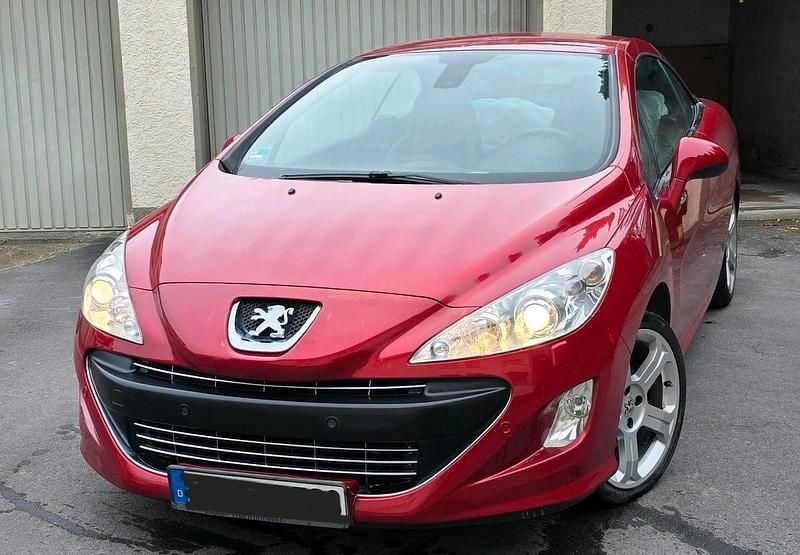 Rot Gebraucht 2009 Peugeot 308 CC Cabrio | 1.750 € (Guter Preis) - Bild 1/4