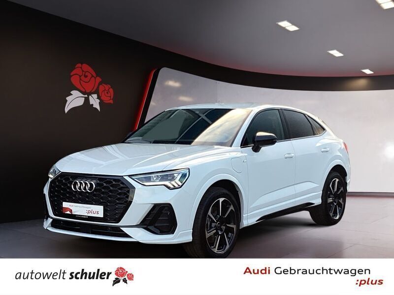Gletscherweiß metallic Gebraucht 2024 Audi Q3 Sportback S-Line SUV | 47.750 € (Teuer) - Bild 1/4