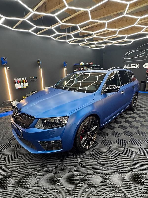 Schwarz Gebraucht 2017 Skoda Octavia RS Kombi | 16.900 € (Fairer Preis) - Bild 1/4