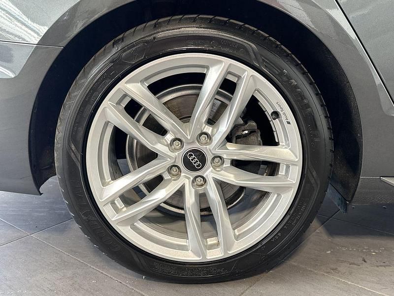 Gebraucht Audi A4 S-Line 204 PS (150 kW) 2023 Daytonagrau Kombi