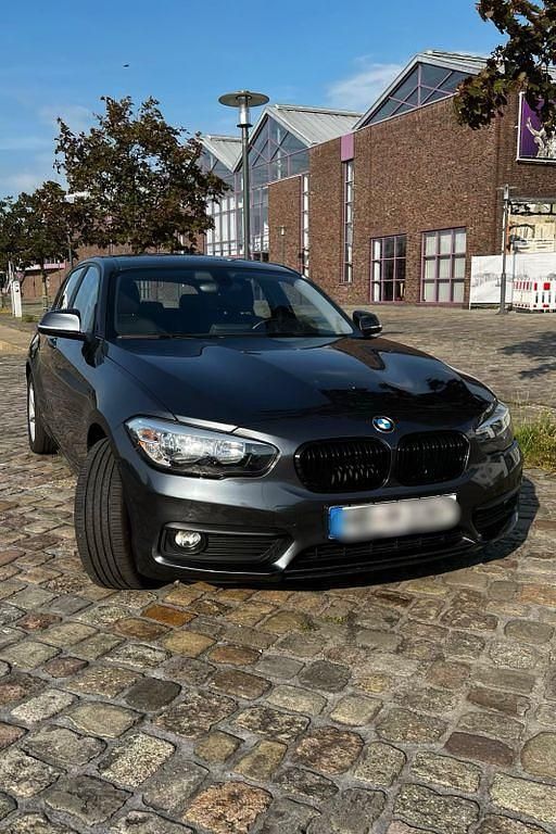 Gebraucht BMW 116 116 PS (85 kW) 2016 Grau Kleinwagen