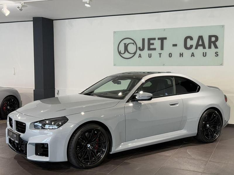 Brooklyn grau metallic Gebraucht 2024 BMW M2 Shadowline Coupé | 69.700 € (Teuer) - Bild 1/4