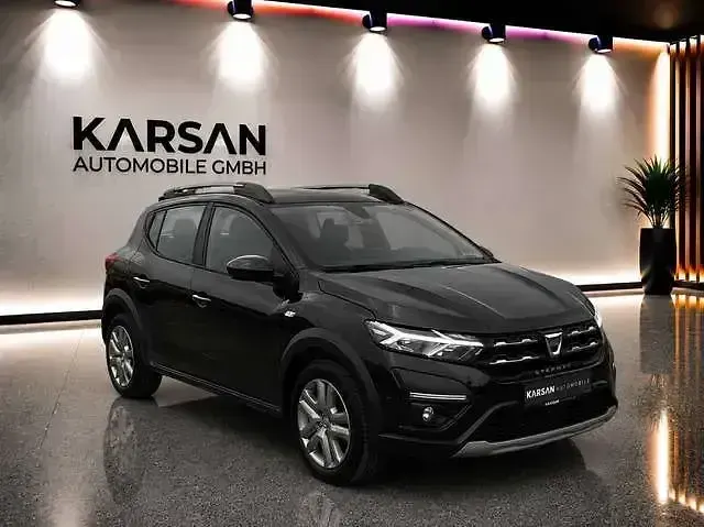 Gebraucht Dacia Sandero Comfort 91 PS (66 kW) 2022 Schwarz Kleinwagen