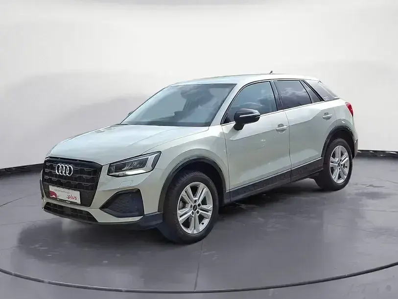 Używany Audi Q2 Advanced 116 KM (85 kW) 2025 Srebrny SUV