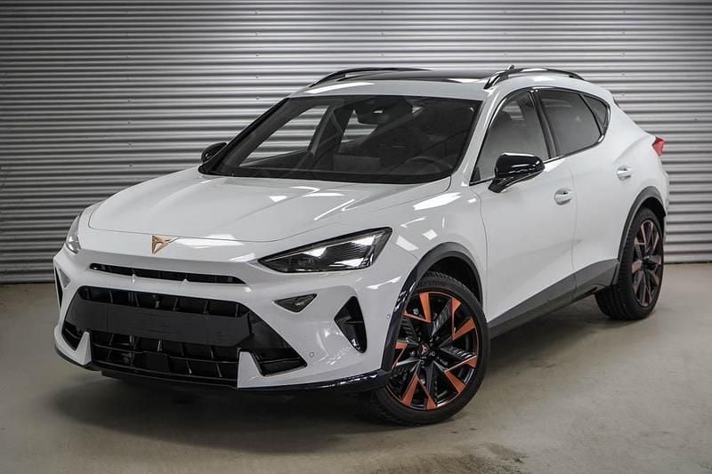 Glacial white metallic (2y) Gebraucht 2025 Cupra Formentor VZ SUV | 38.470 € (Fairer Preis) - Bild 1/4