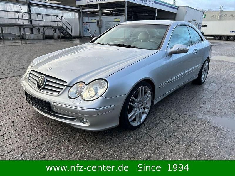 Silber Gebraucht 2002 Mercedes CLK500 Elegance Coupé | 10.900 € (Teuer) - Bild 1/4