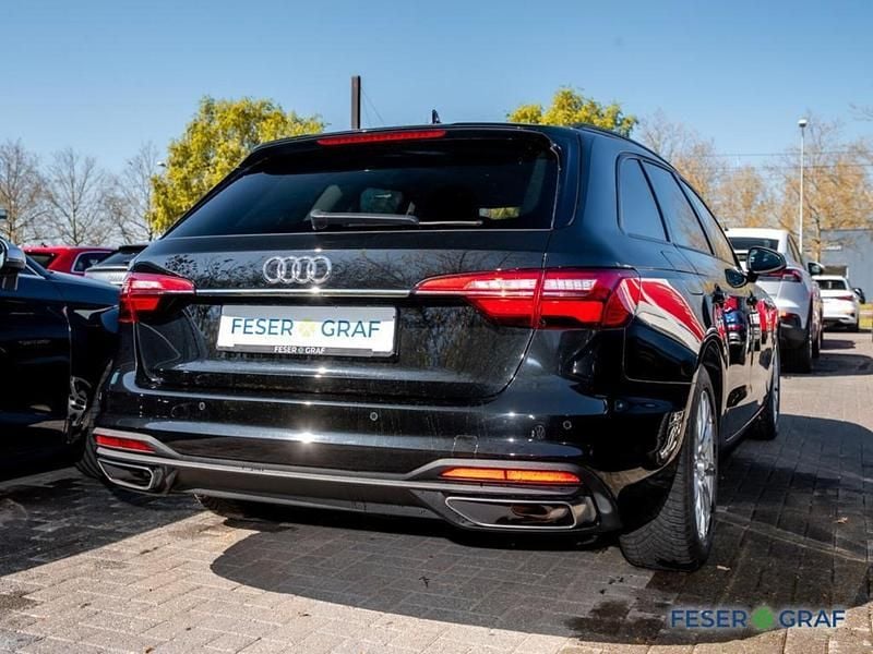 Second-hand Audi A4 150 CP (110 kW) 2022 Negru Break