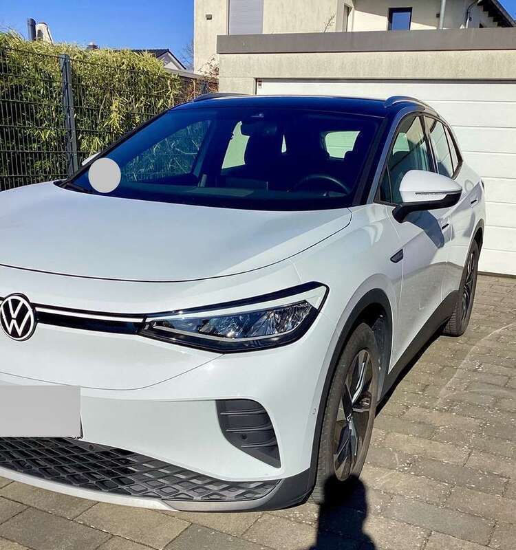 Weiß Gebraucht 2023 VW ID.4 Pro Performance SUV | 30.900 € (Superpreis) - Bild 1/4