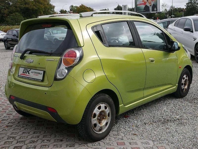 Gebraucht Chevrolet Spark LT 82 PS (60 kW) 2010 Grün Kleinwagen