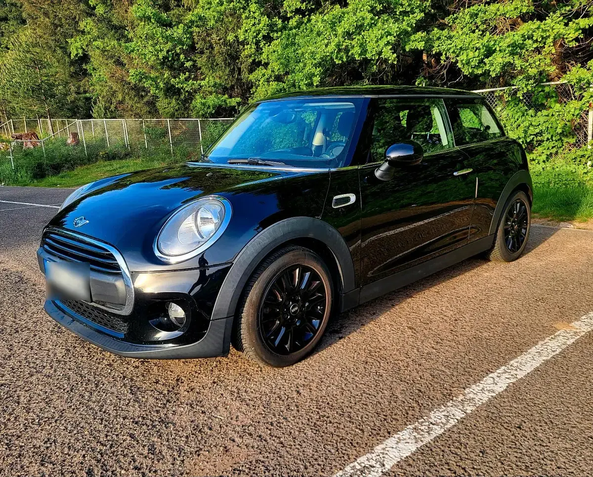 Usata Mini ONE 102 CV (75 kW) 2016 Nero Utilitaria