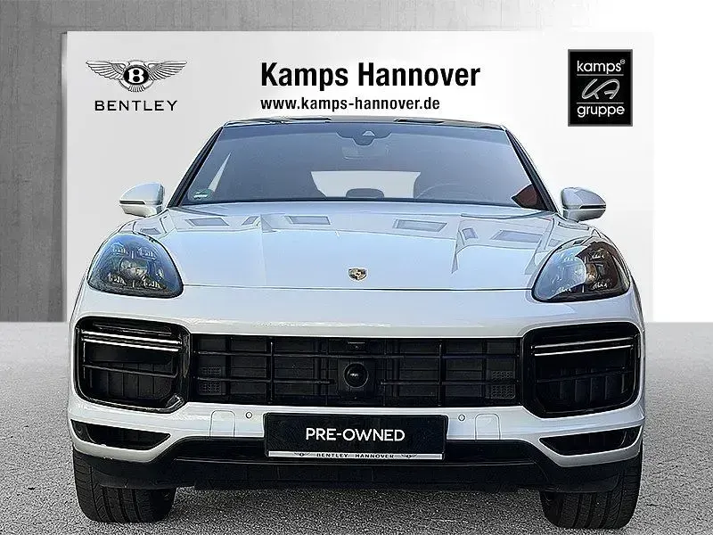 Gebraucht Porsche Cayenne Turbo Coupe Sport 549 PS (403 kW) 2019 Weiß SUV