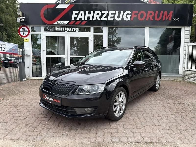 Schwarz Gebraucht 2015 Skoda Octavia Elegance Kombi | 11.300 € (Fairer Preis) - Bild 1/4