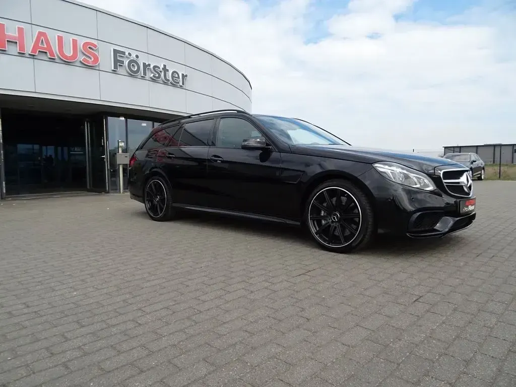 Gebraucht Mercedes E63 AMG AMG 557 PS (409 kW) 2015 Schwarz Limousine