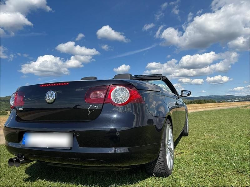 Gebraucht VW Eos R 250 PS (183 kW) 2008 Schwarz Cabrio