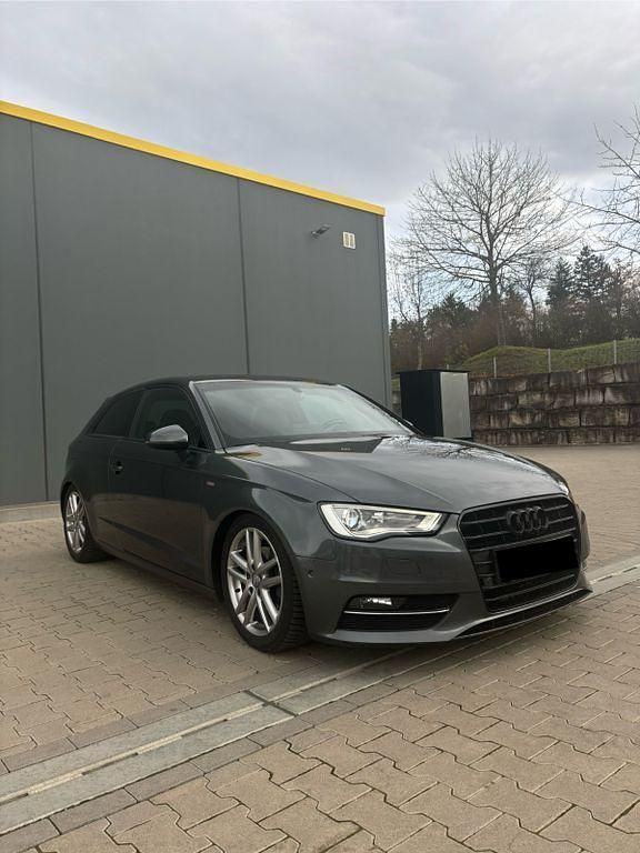 Gebraucht Audi A3 S-Line 110 PS (80 kW) 2015 Grau Limousine