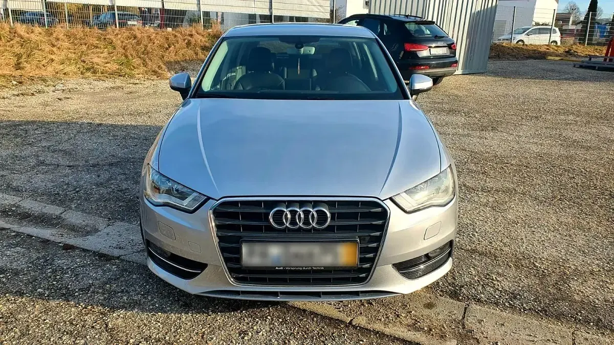 Używany Audi A3 Ambition 125 KM (91 kW) 2016 Srebrny Sedan/Limuzyna