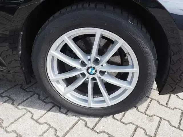 Gebraucht BMW 320 Comfort Edition 190 PS (139 kW) 2022 Schwarz Kombi