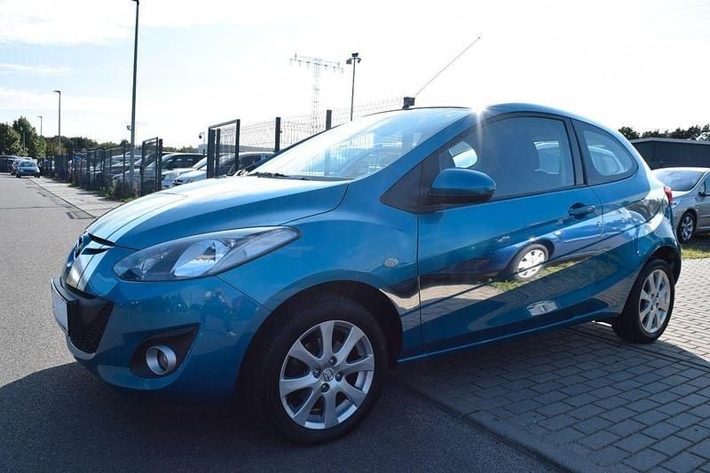 Blau Gebraucht 2011 Mazda 2 Kleinwagen | 4.999 € (Fairer Preis) - Bild 1/4