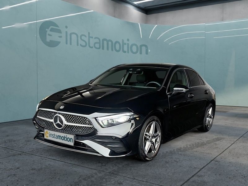 Schwarz Gebraucht 2024 Mercedes A180 Premium Limousine | 39.700 € - Bild 1/4