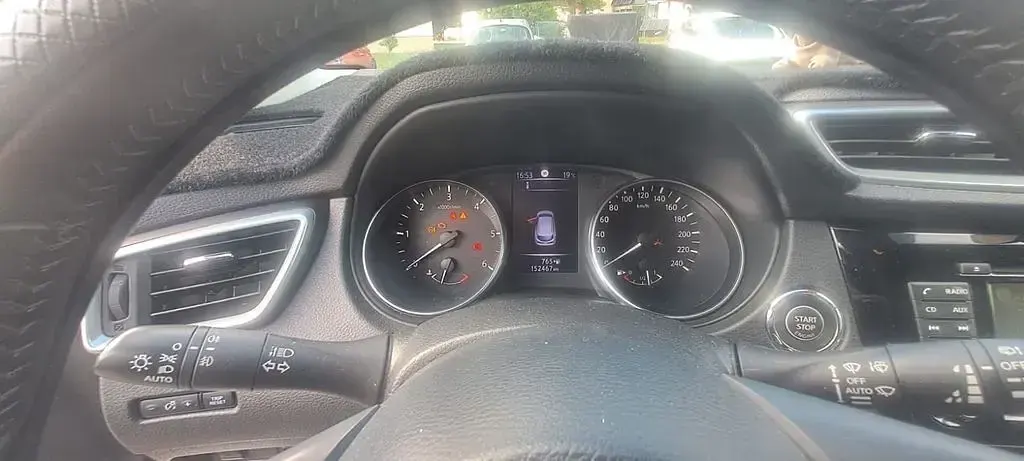 Gebraucht Nissan Qashqai N-Connecta 131 PS (96 kW) 2018 Grau SUV