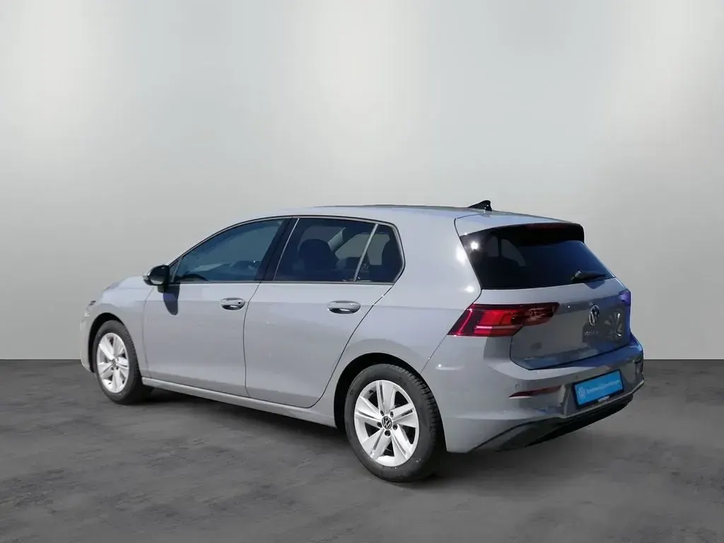 Second-hand VW Golf VIII Life 150 CP (110 kW) 2025 Gri Berlinǎ