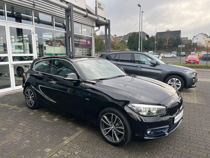 Gebraucht BMW 125 Sport Line 224 PS (164 kW) 2018 Schwarz Kleinwagen