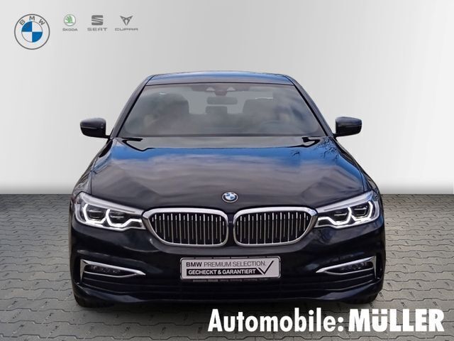 Gebraucht BMW 520 Luxury Line 184 PS (135 kW) 2018 Black sapphire metallic Limousine