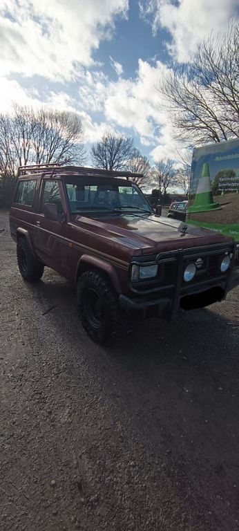 Rot Gebraucht 1991 Nissan Patrol SUV | 10.800 € - Bild 1/4