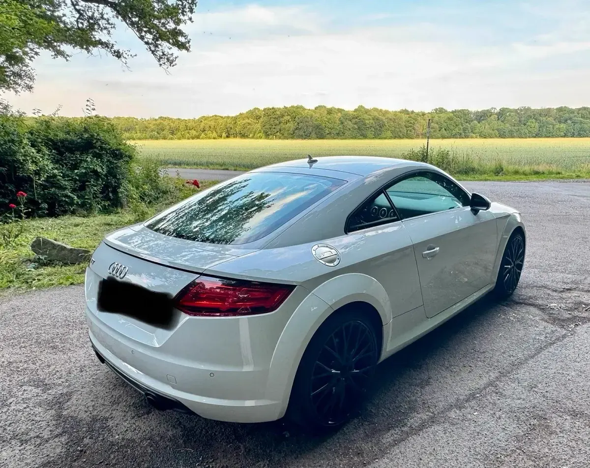 Gebraucht Audi TT Ambiente 230 PS (169 kW) 2014 Weiß Coupé