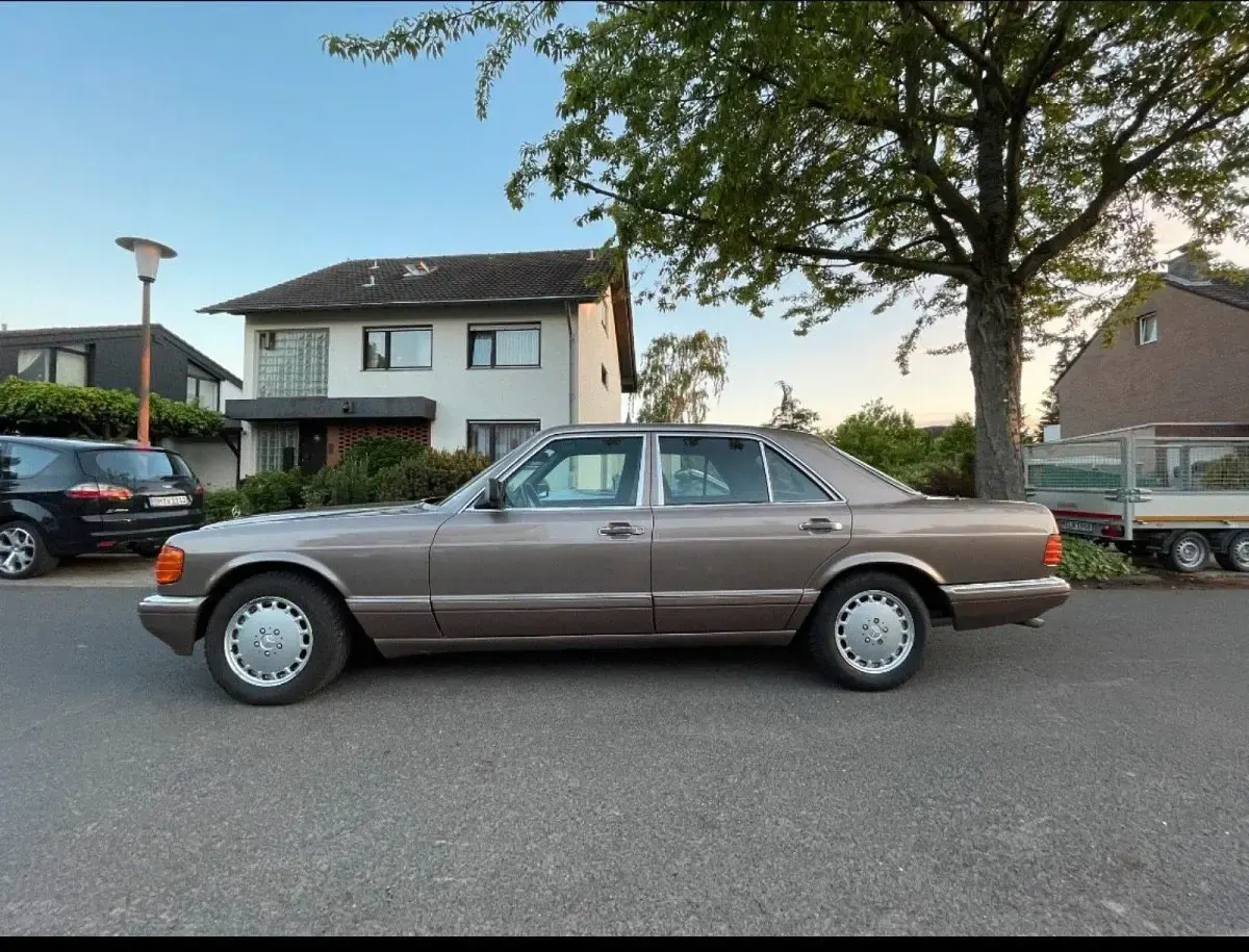 Gebraucht Mercedes 500 252 PS (185 kW) 1990 Braun Limousine