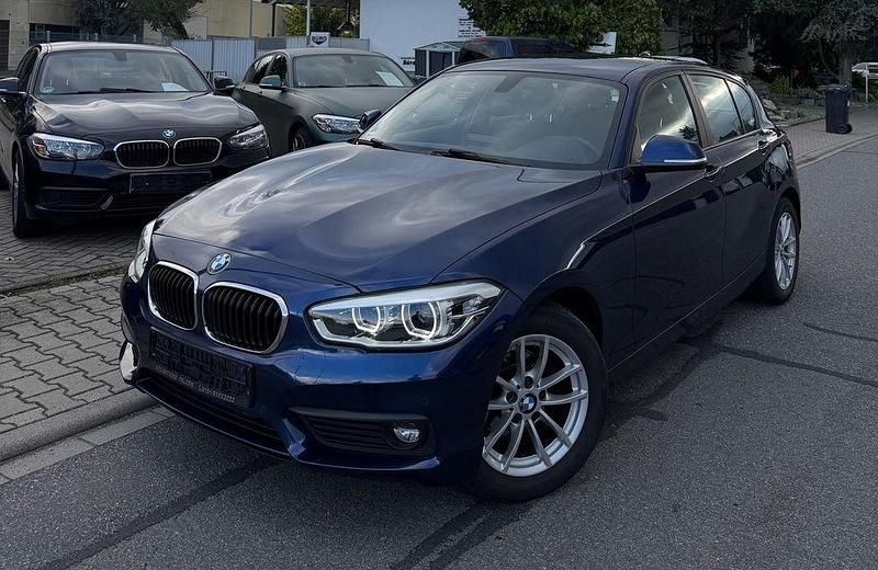 Blau Gebraucht 2018 BMW 116 Kleinwagen | 12.990 € (Fairer Preis) - Bild 1/4