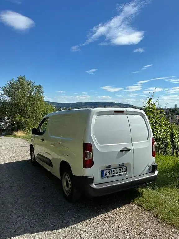 Gebraucht Opel Combo 101 PS (74 kW) 2019 Weiß Van / Kleinbus