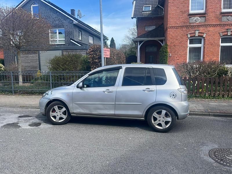 Gebraucht Mazda 2 59 PS (43 kW) 2006 Grau Kleinwagen