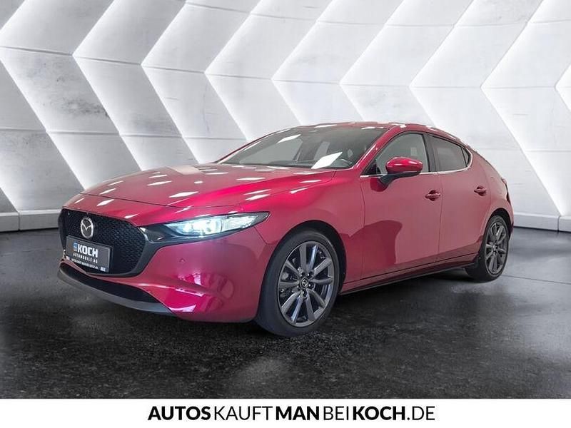 Gebraucht Mazda 3 Sky 122 PS (89 kW) 2021 Magmarot metallic Limousine